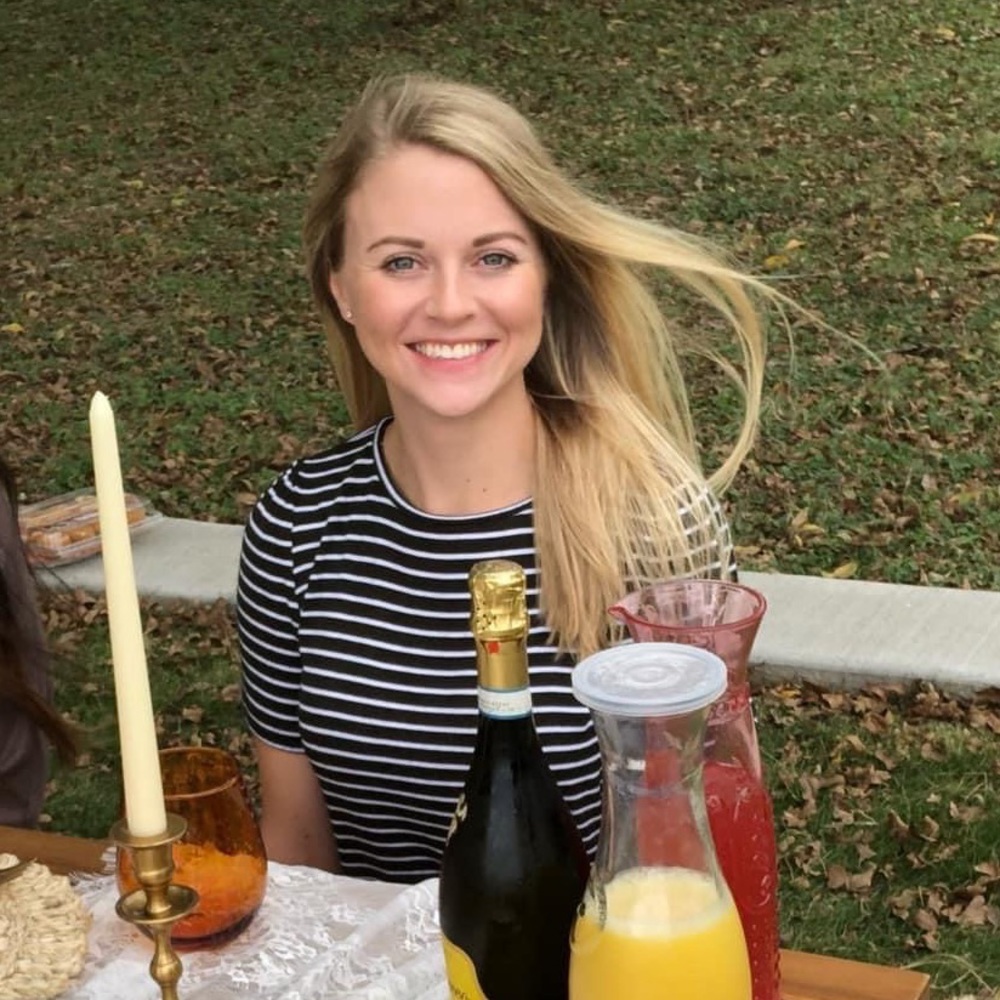 Meet your Posher, Holli
